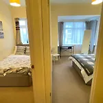 Portsmouth City Retreat